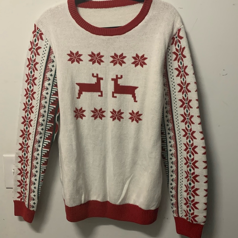 Christmas Sweater Size Large. Unisex. Brand New but NO TAGS.